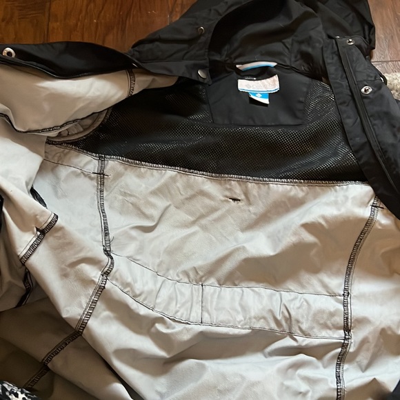Black Columbia jacket - Picture 4 of 5